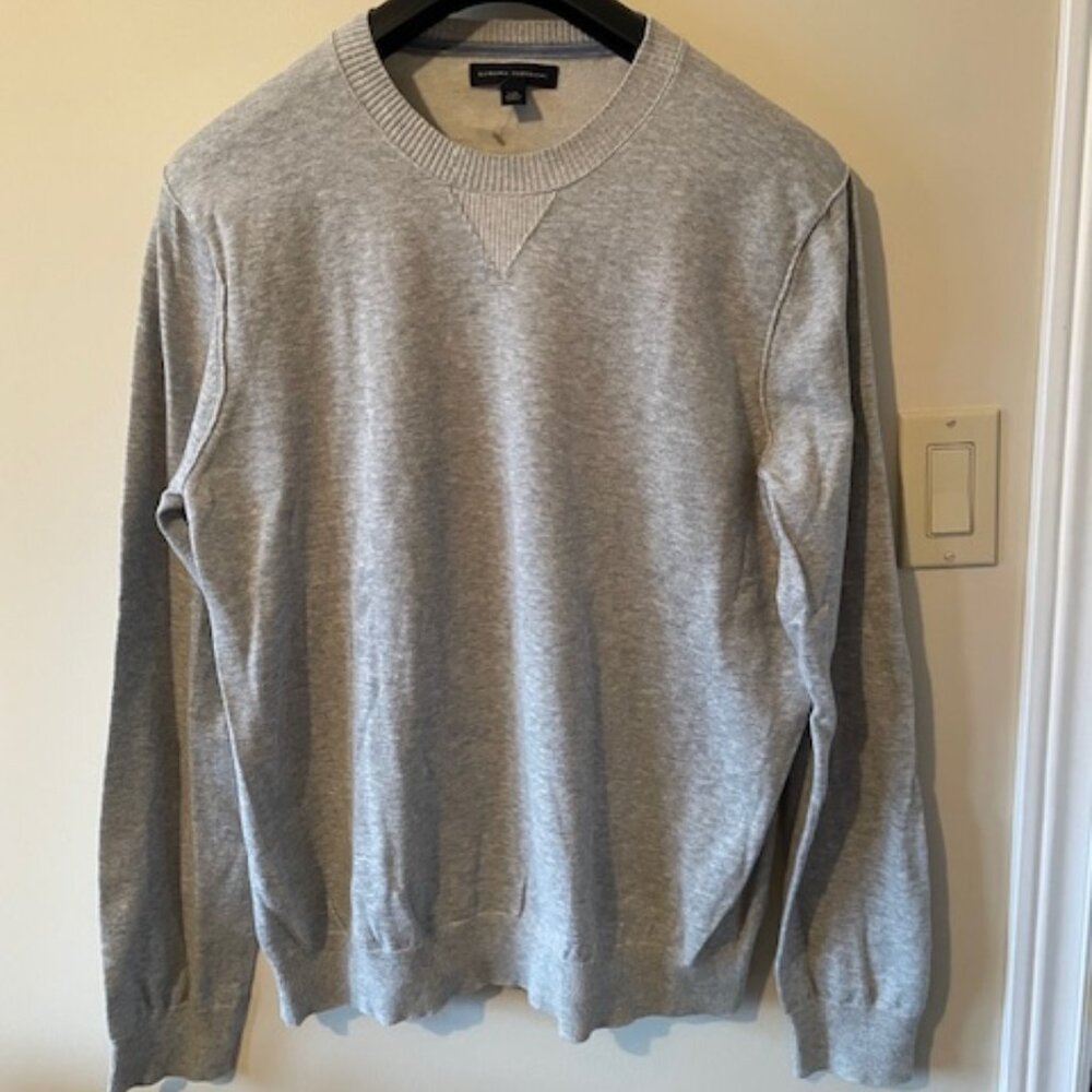 Men Banana Republic Crew Neck Grey Sweater  Size L
